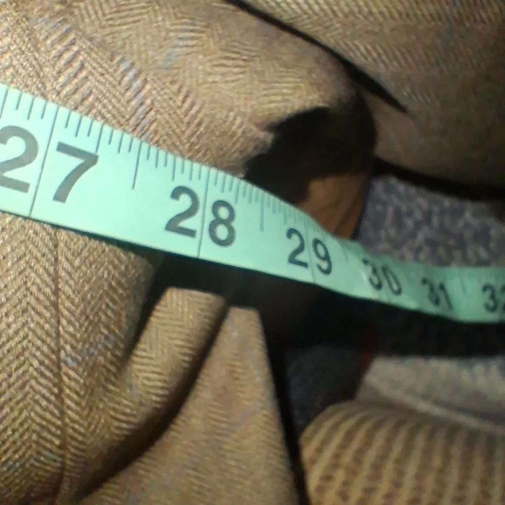 Pront Uomo Platinum Men's Classic 100% Wool Tan Blazer In A Size 56 Long.